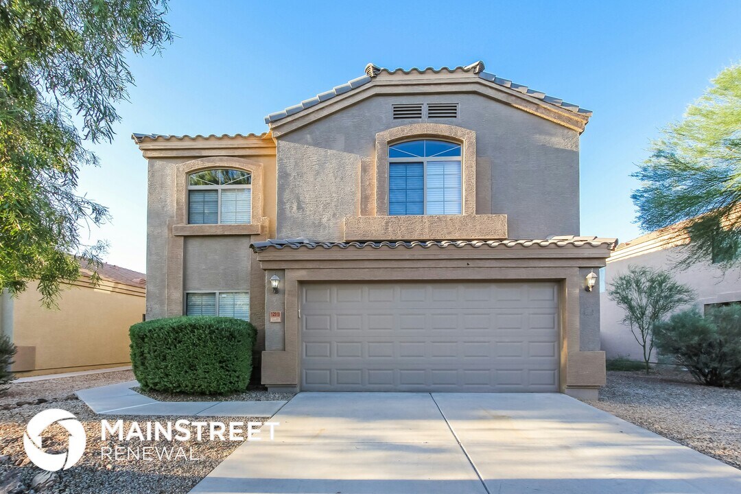 12510 W Mandalay Ln in El Mirage, AZ - Building Photo