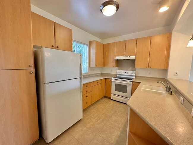 property at 9 Kaloaloa Way