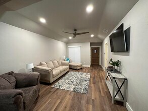 9712 Memphis Ave in Lubbock, TX - Building Photo - Building Photo