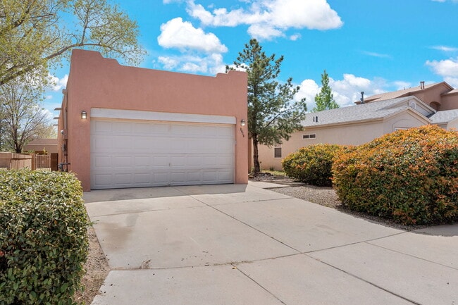 8416 Magenta Rd NW in Albuquerque, NM - Building Photo - Building Photo