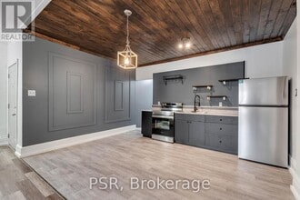 43 Manitoba St in Bracebridge, ON - Building Photo - Building Photo