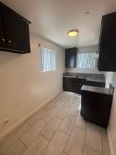 846 W 78th St in Los Angeles, CA - Foto de edificio - Building Photo