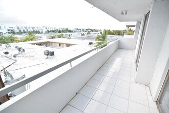 7300 Wayne Ave in Miami Beach, FL - Foto de edificio - Building Photo