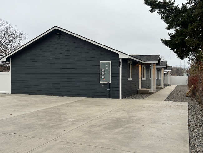 property at 1618 S 14th St