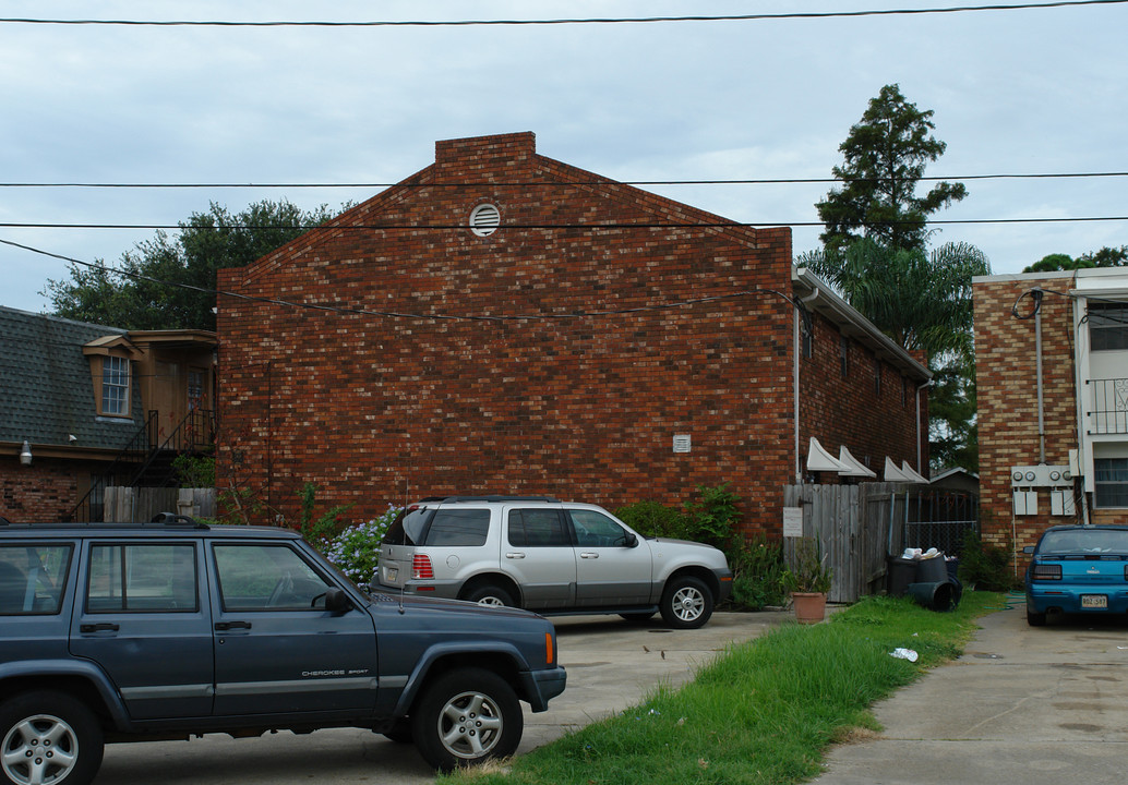 2808 Harvard Ave in Metairie, LA - Foto de edificio