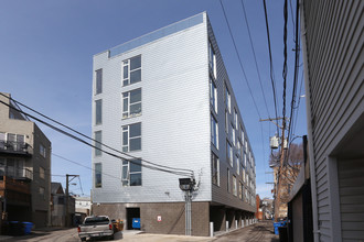 Wicker Park Lofts in Chicago, IL - Building Photo - Building Photo