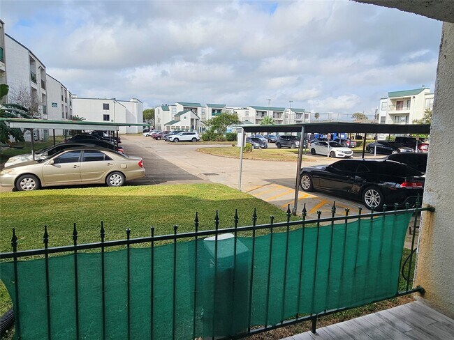 2822 S Bartell Dr in Houston, TX - Building Photo - Building Photo