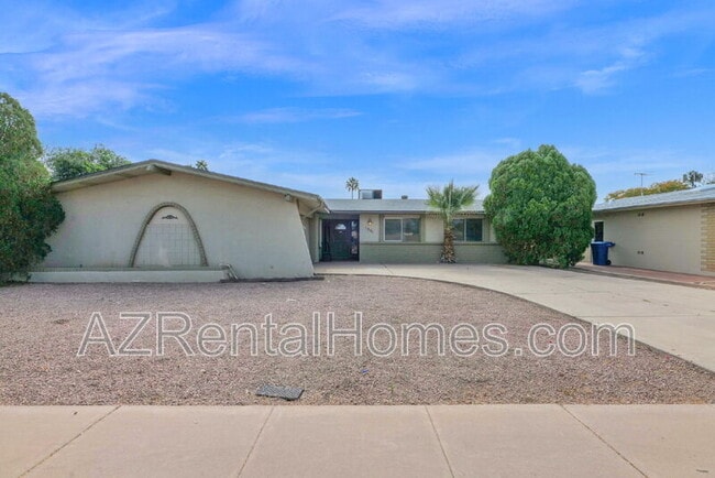 1891 E Dunbar Dr in Tempe, AZ - Building Photo - Building Photo