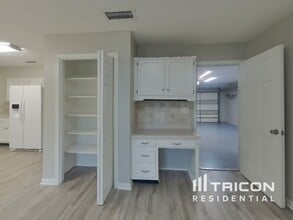 1619 Village Way in Orange Park, FL - Building Photo - Building Photo