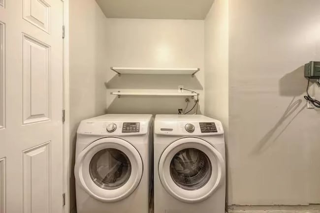 58 De Fer Cir, Unit 3 in Sacramento, CA - Foto de edificio - Building Photo