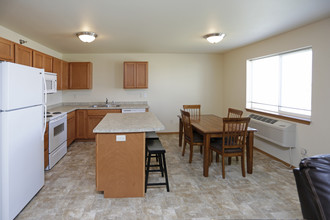 Olson Apartments in Tioga, ND - Foto de edificio - Interior Photo