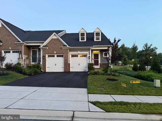 property at 2502 Vivaldi Ln