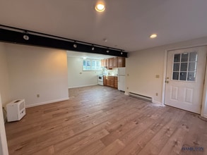 4250 E Lake Rd in Hamilton, NY - Building Photo - Building Photo