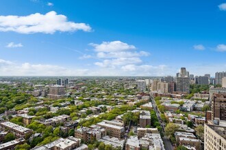 2020 N Lincoln Park W in Chicago, IL - Building Photo - Building Photo