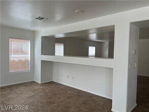 4217 Great Egret Ln in North Las Vegas, NV - Foto de edificio - Building Photo