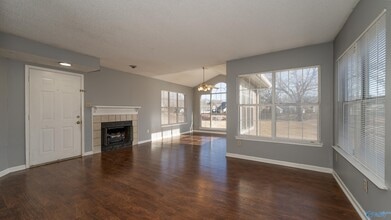 126 Waters Edge Ln in Madison, AL - Building Photo - Building Photo