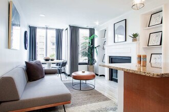 1020 16th St NW in Washington, DC - Building Photo - Building Photo