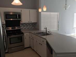 3065 Yorktown Cir in Fort Walton Beach, FL - Building Photo - Building Photo