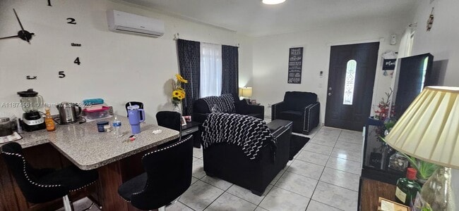 2800 NW 90th St in Miami, FL - Building Photo - Building Photo