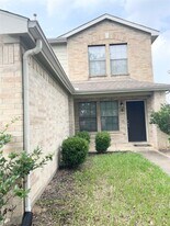 8106 Sanders Forest Ct in Humble, TX - Building Photo