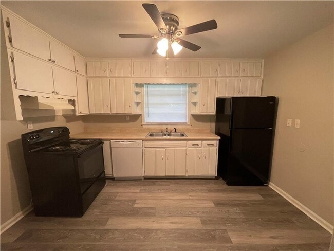 3043 Glendale Ct in Decatur, GA - Building Photo - Building Photo