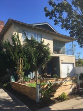 11636 Eucalyptus Ave in Hawthorne, CA - Building Photo - Building Photo