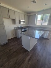 356 Faith Cir in Perris, CA - Building Photo - Building Photo