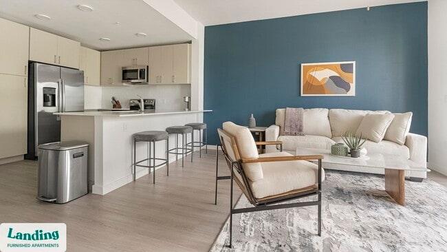 7301 Lake Bank Lp in Ft. Myers, FL - Foto de edificio - Building Photo