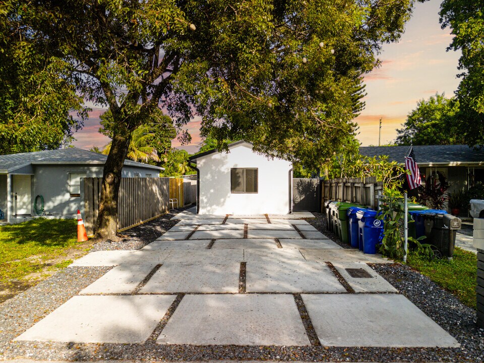 1126 NW 4th Ave in Fort Lauderdale, FL - Building Photo