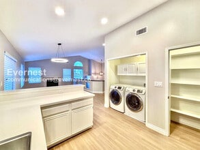 9 Vía Espiritu in Rancho Santa Margarita, CA - Building Photo - Building Photo