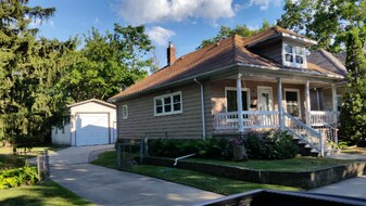 2745 Pardee Ave in Dearborn, MI - Building Photo