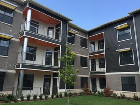 Bowman Pointe-Phase II Apartamentos