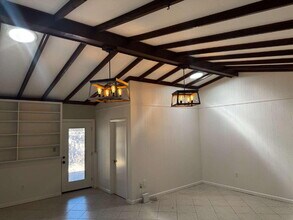 32 Bay Dr SE in Fort Walton Beach, FL - Building Photo - Building Photo