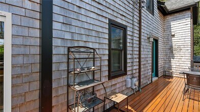 75 Garfield St in Newport, RI - Building Photo - Building Photo