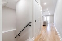 2709 W Jefferson St photo'