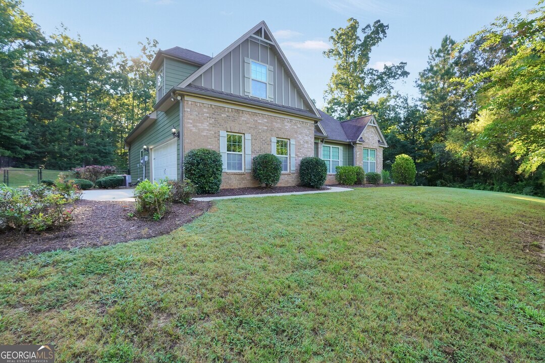 133 Sea Shore Cir in Mcdonough, GA - Building Photo