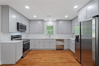 1338 Montreat Ave SW in Atlanta, GA - Building Photo - Building Photo