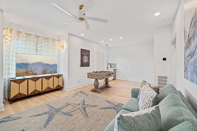 20 St Francis Dr S in Miramar Beach, FL - Building Photo - Building Photo