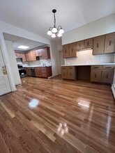 498 Lincoln Ave, Unit #2L in Saugus, MA - Building Photo - Building Photo