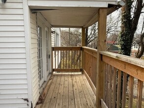 221 Taylor St in Bristol, TN - Building Photo - Building Photo