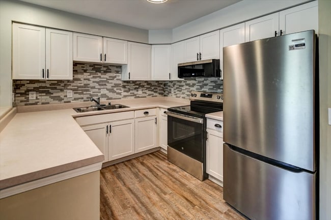 201 Kearney Way in Waunakee, WI - Building Photo - Building Photo