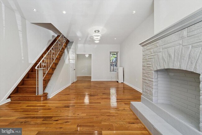 property at 3052 Aramingo Ave