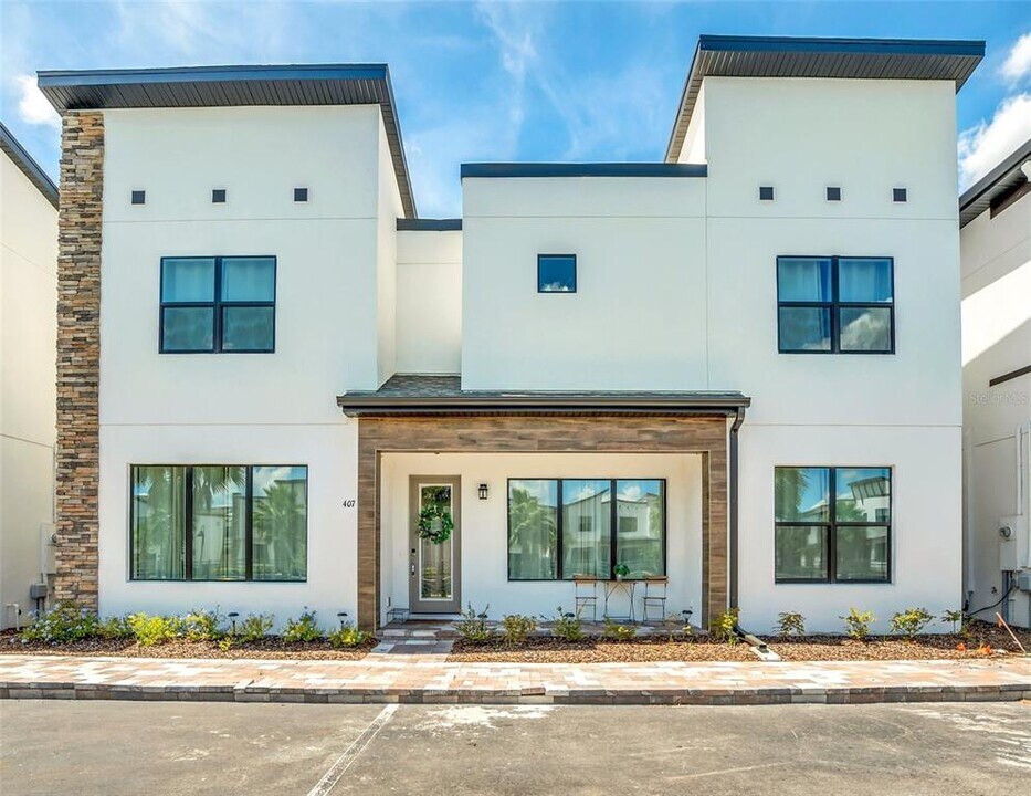 407 Villa Domani Ct in Davenport, FL - Building Photo