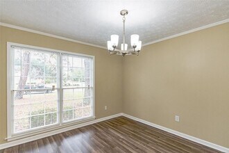 1936 Vaughn Ln in Montgomery, AL - Building Photo - Building Photo