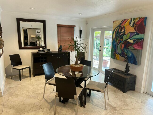 2565 Meadow Rd in West Palm Beach, FL - Building Photo - Building Photo