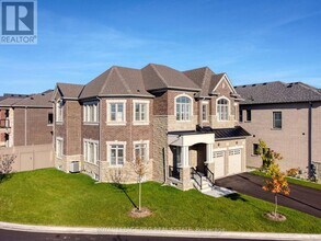 11 Jura Cres in Brampton, ON - Building Photo - Building Photo
