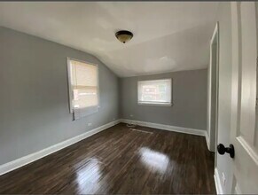 9842 S Calhoun Ave in Chicago, IL - Building Photo - Building Photo