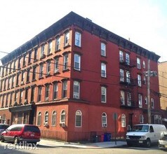 415 1st St in Hoboken, NJ - Building Photo - Building Photo