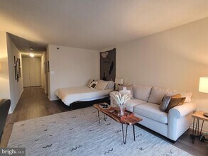 2020 Walnut St in Philadelphia, PA - Building Photo - Building Photo