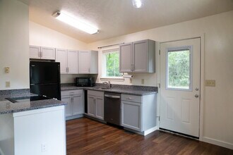 204 Potomak Trail in Winchester, VA - Foto de edificio - Building Photo